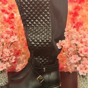 Elegant Black Quilted Women's Boots